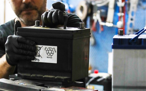 Η COMBATT ανακύκλωσε πάνω από 100.000 τόνους μπαταρίες στην Ελλάδα από το 2014